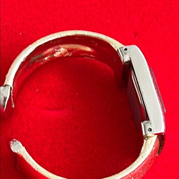 Vintage Trends Silver and Gold Watch - Picture 6 of 6